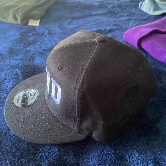 Hat - Picture 2 of 3